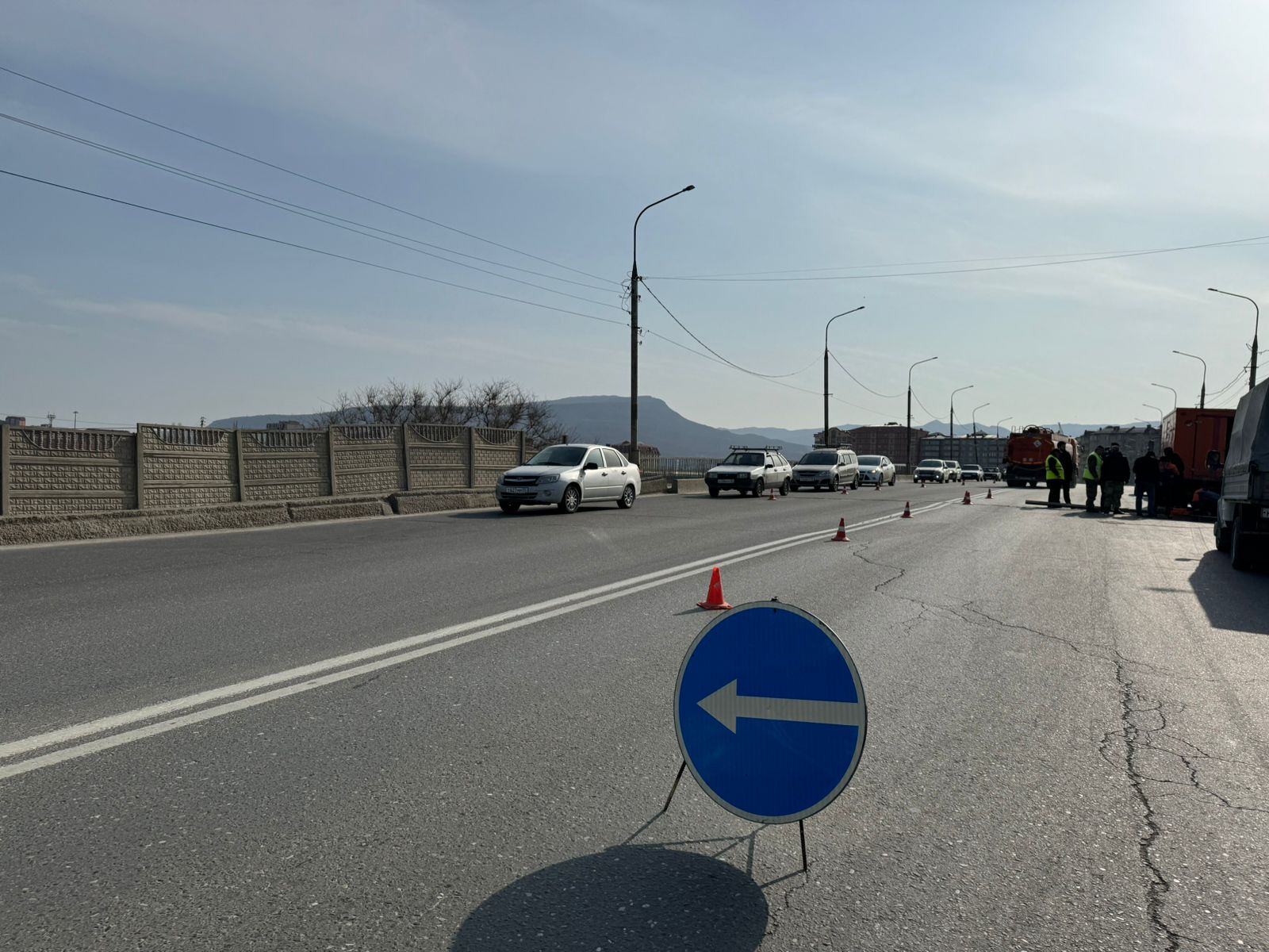 В Махачкале начат ремонт моста на ул. Каммаева