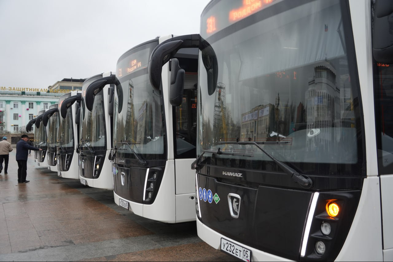 Махачкала получила новые пассажирские автобусы | 11.12.2023 | Новости  Махачкалы - БезФормата