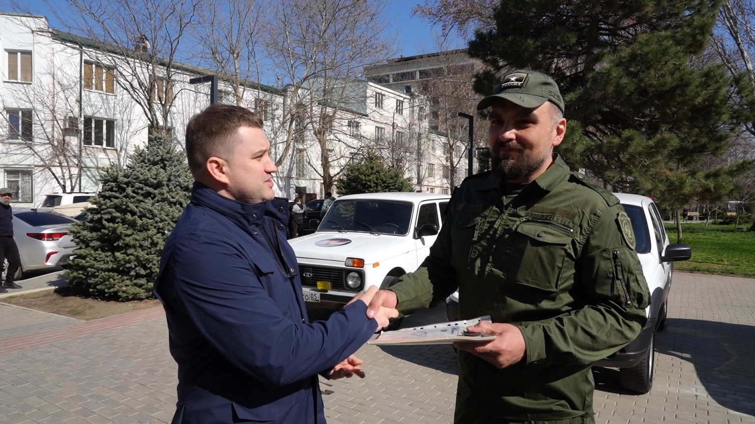 Добровольческому батальону «Каспий» в зону СВО передали автомобили |  29.03.2024 | Новости Махачкалы - БезФормата